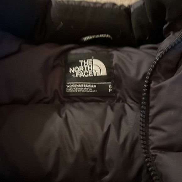 The North Face Black Puffer Vest - Picture 5 of 5